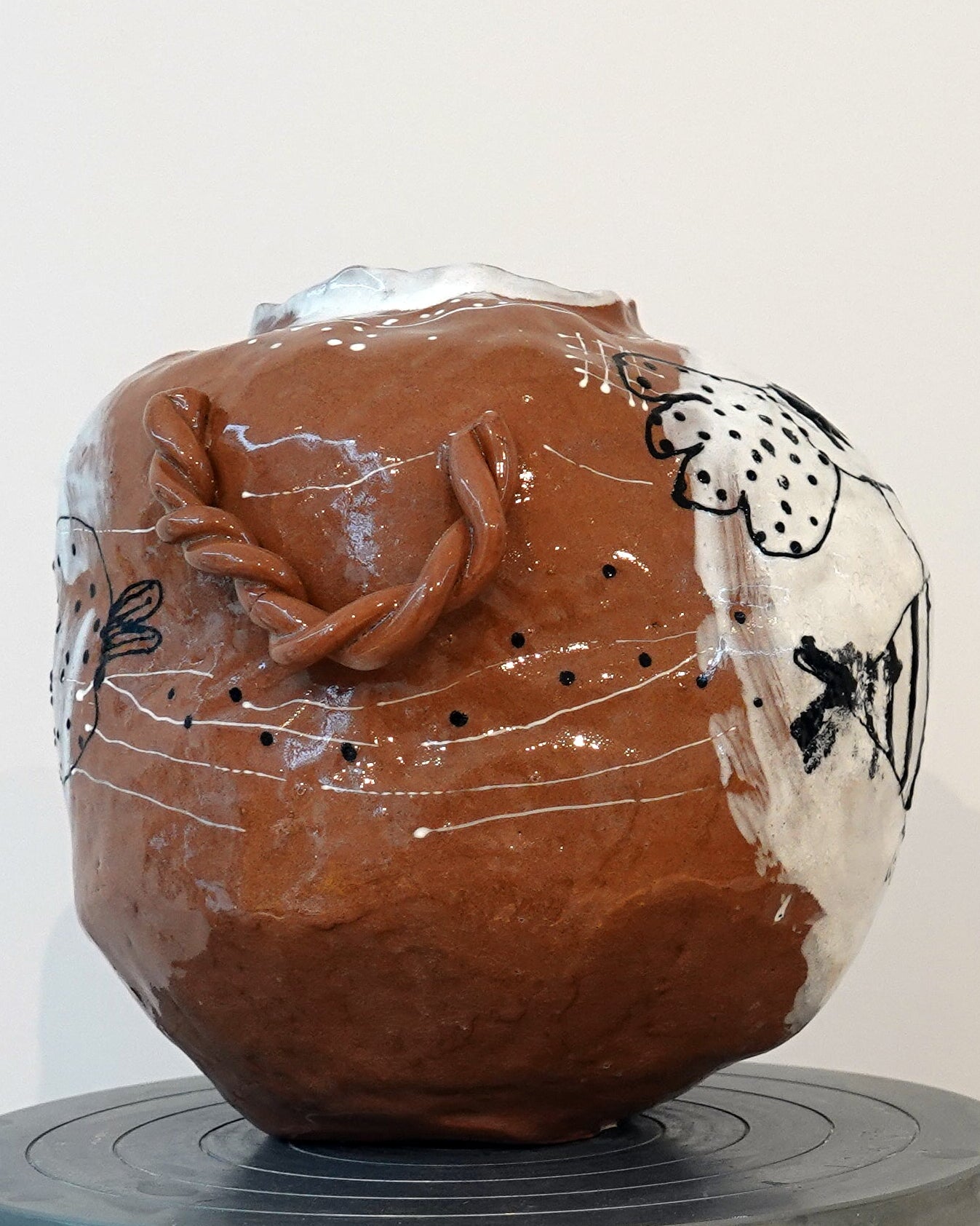 Kisses are very impotant - object uit de serie kleine werelden, 2026