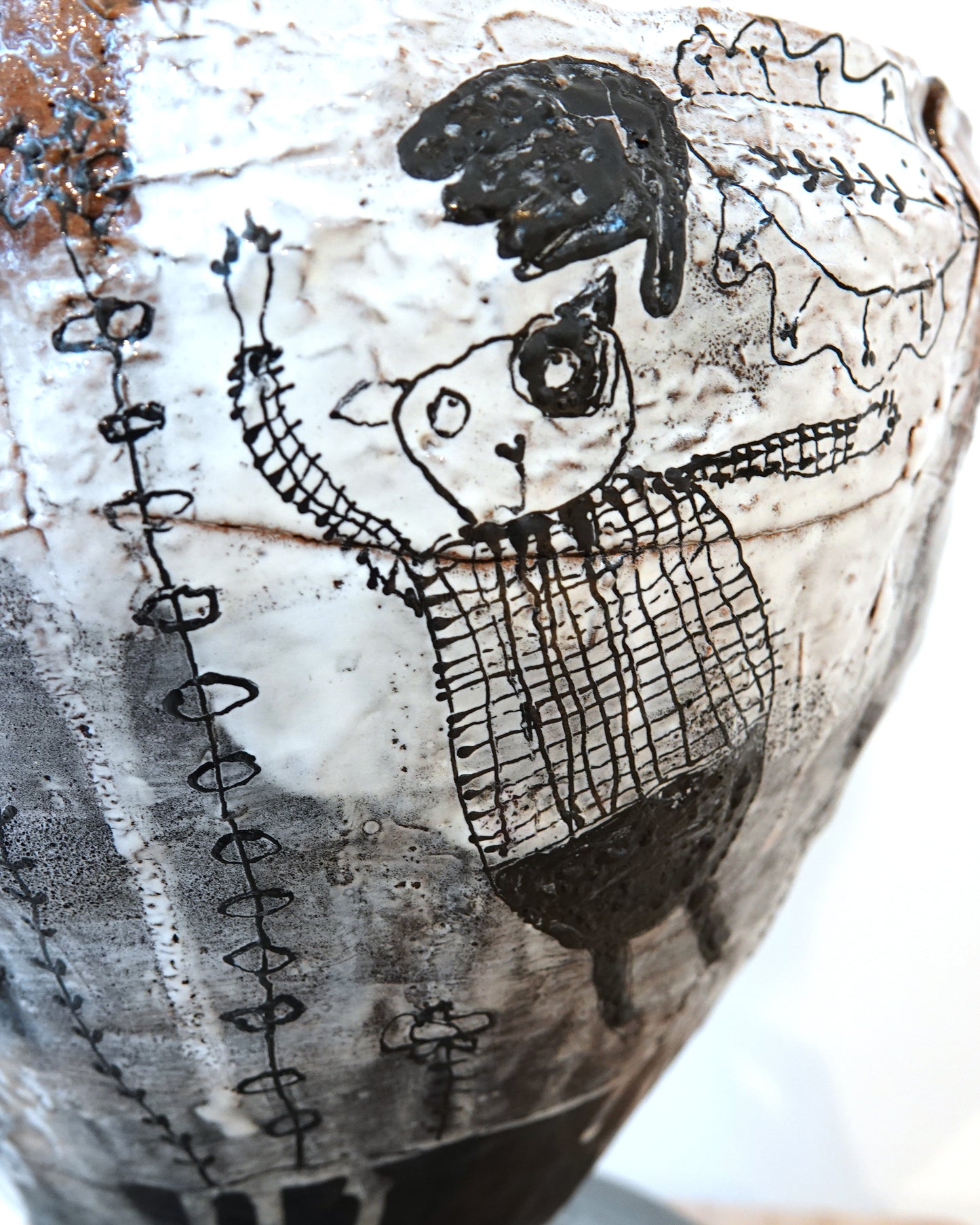 not everything needs to be fixed - object uit de serie kleine werelden, 2026
