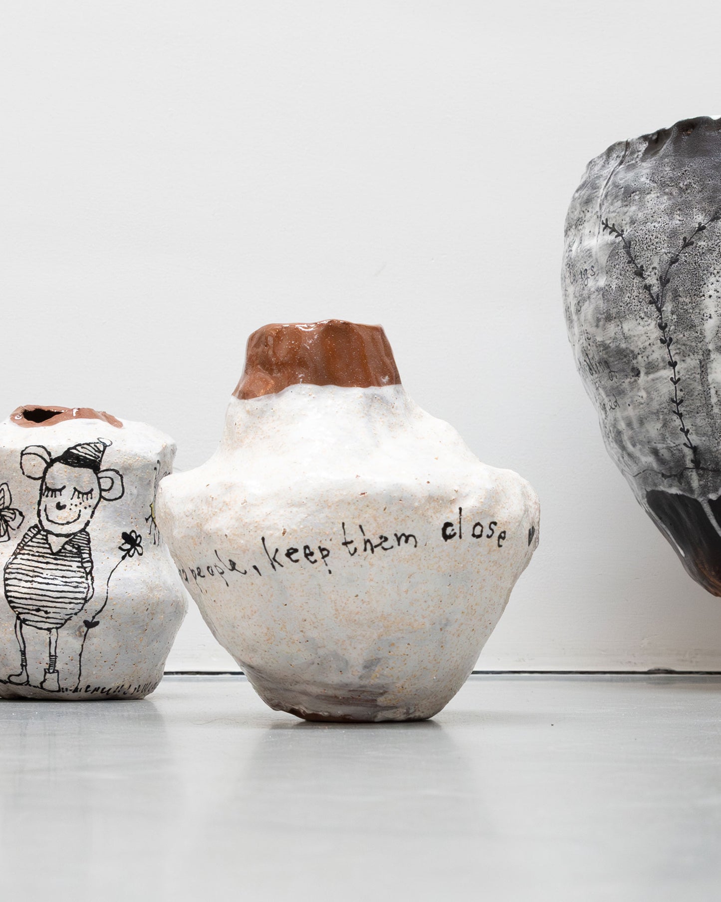 when you find good people - object uit de serie kleine werelden, 2025