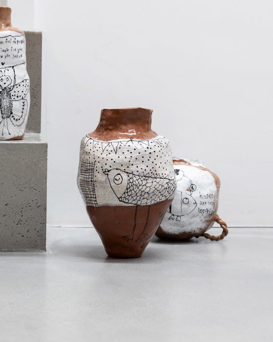 dance like no one is watching - object uit de serie kleine werelden, 2025