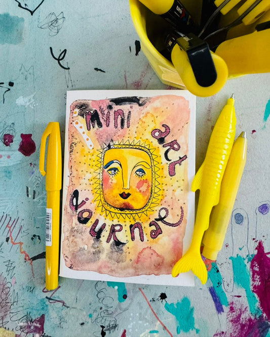 mini art journal - geel
