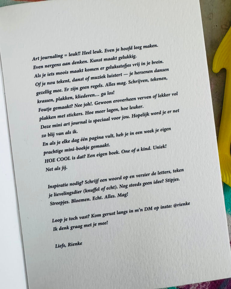 mini art journal - geel